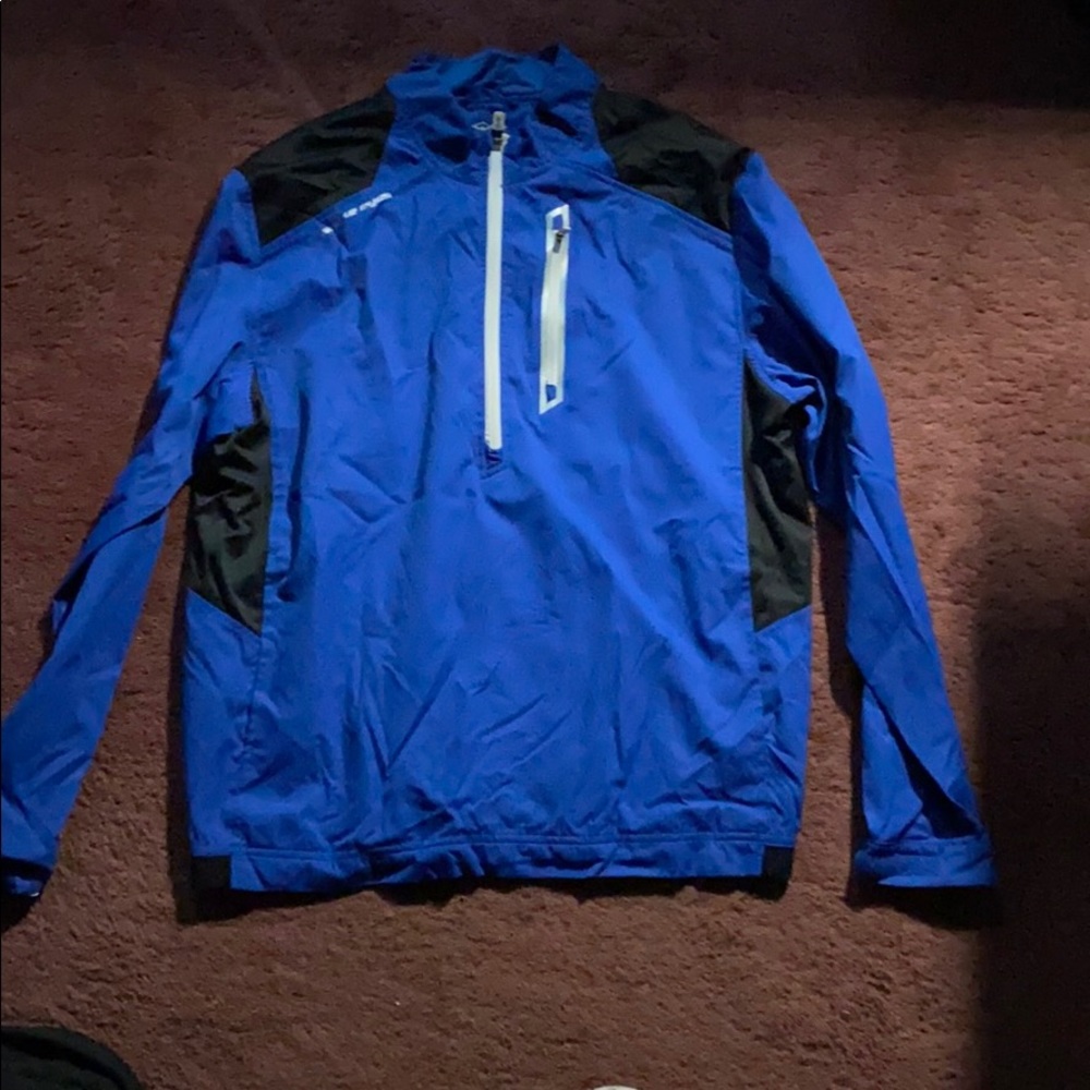 Wind-Breaker